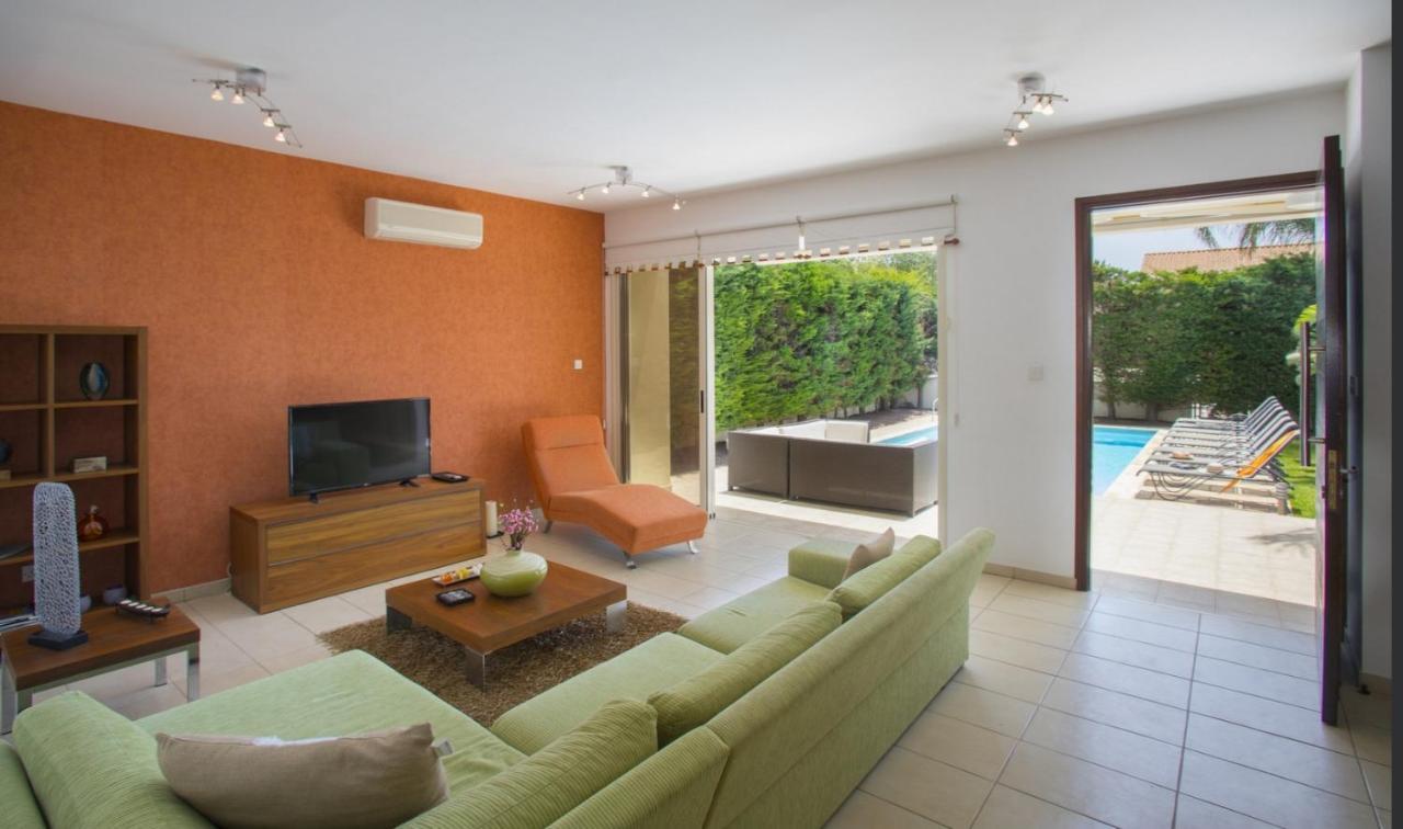 Soothing Sunset Villa With Private Pool, 200M From The Beach Perivolia Exteriér fotografie